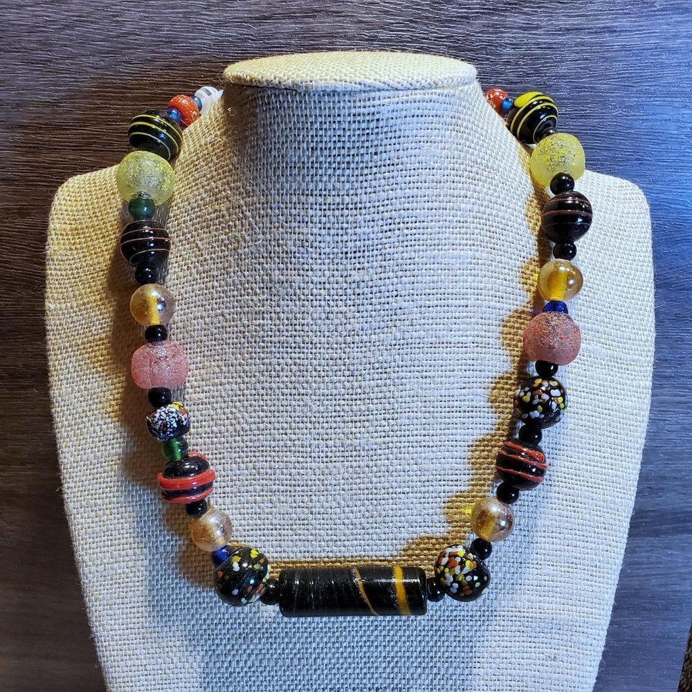 India Artisan Vintage 90s Glass Beads Black Multi Necklace OOAK Style F - Picture 5 of 14